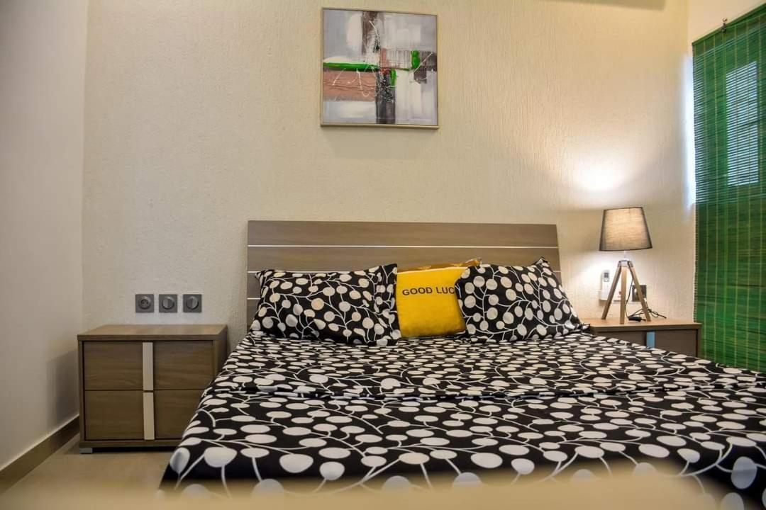 Klik Klak Appart Hotel โกโตนู ภายนอก รูปภาพ