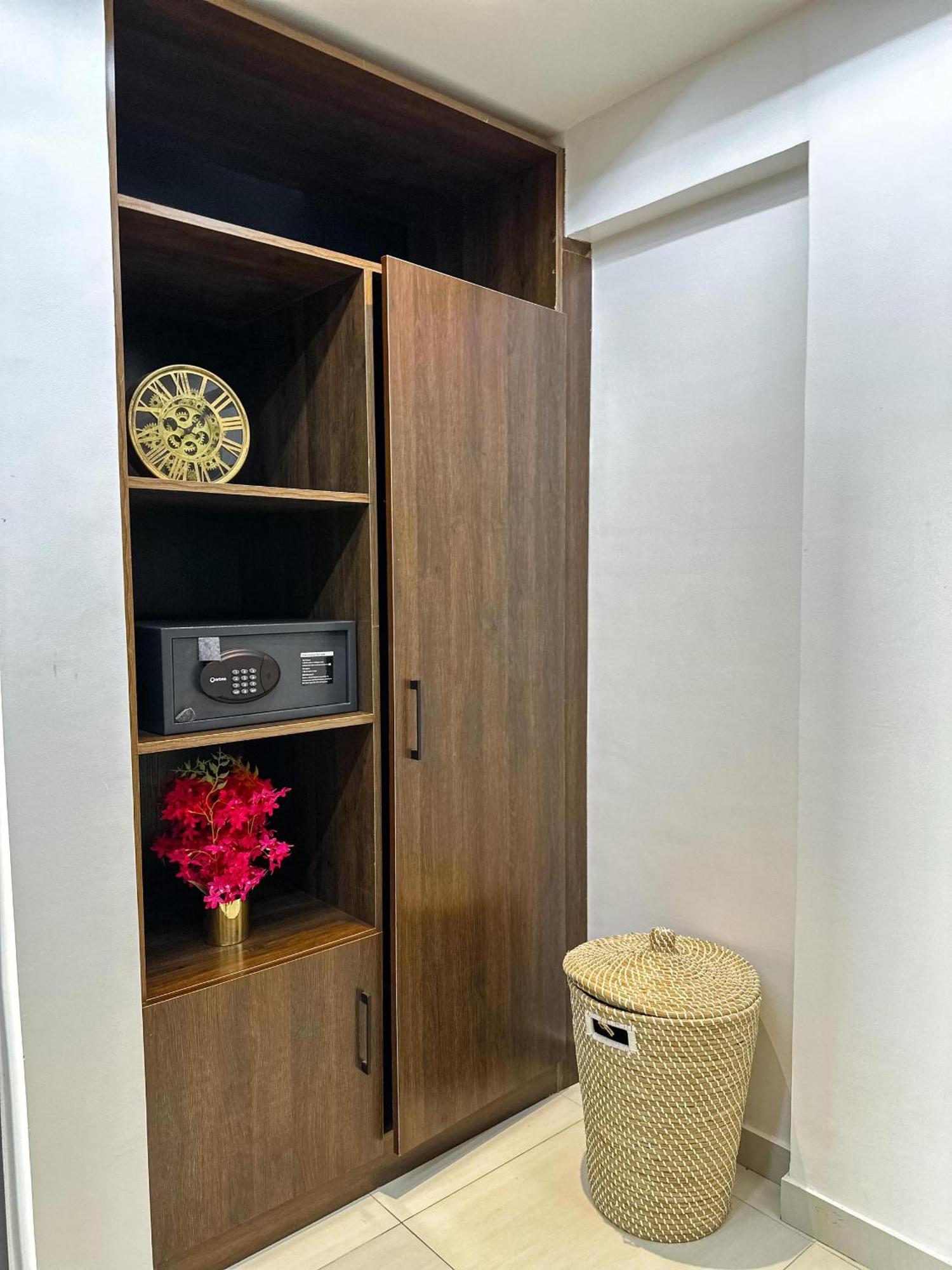 Klik Klak Appart Hotel โกโตนู ภายนอก รูปภาพ